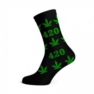 Comprar Calcetines Negros Y 420 Hojas Verdes