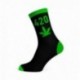 Schwarze Socken und 420 Neon